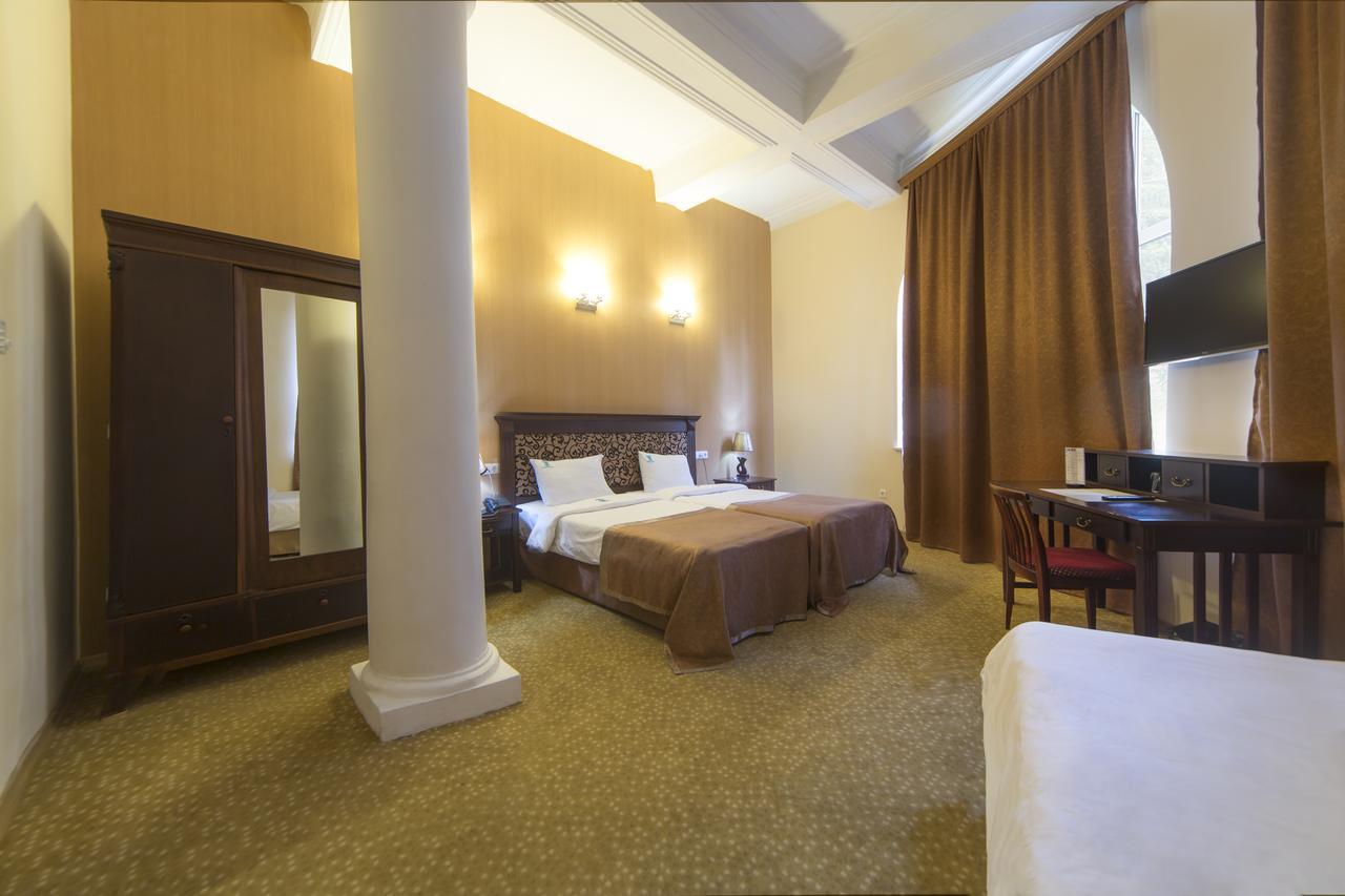 Legends Tskaltubo Spa Resort Luaran gambar